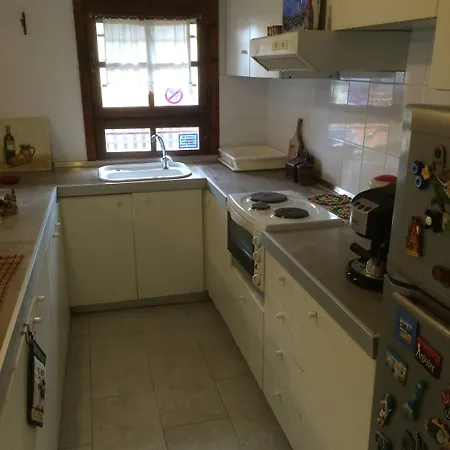Agrelia House 펜션