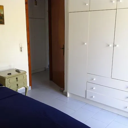 Agrelia House Semesterbostad