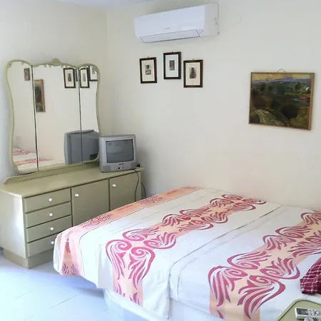 Agrelia House Nyaraló Uranúpoli